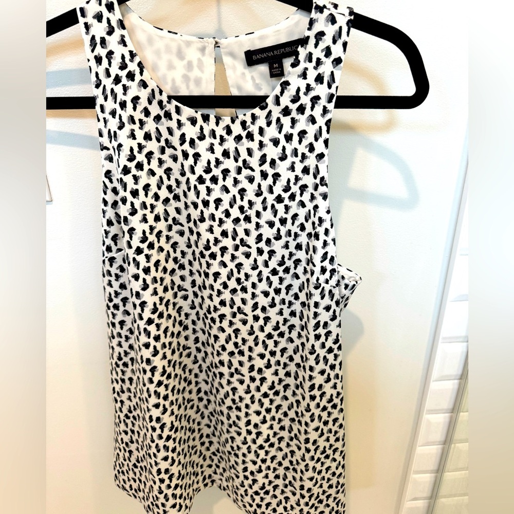 Banana republic tank top silk shell in Medium